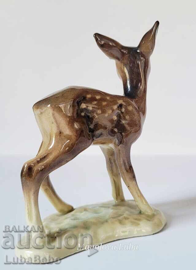 Παράδοση Πορσελάνινο ειδώλιο ελαφιού με σήμανση Western Germany