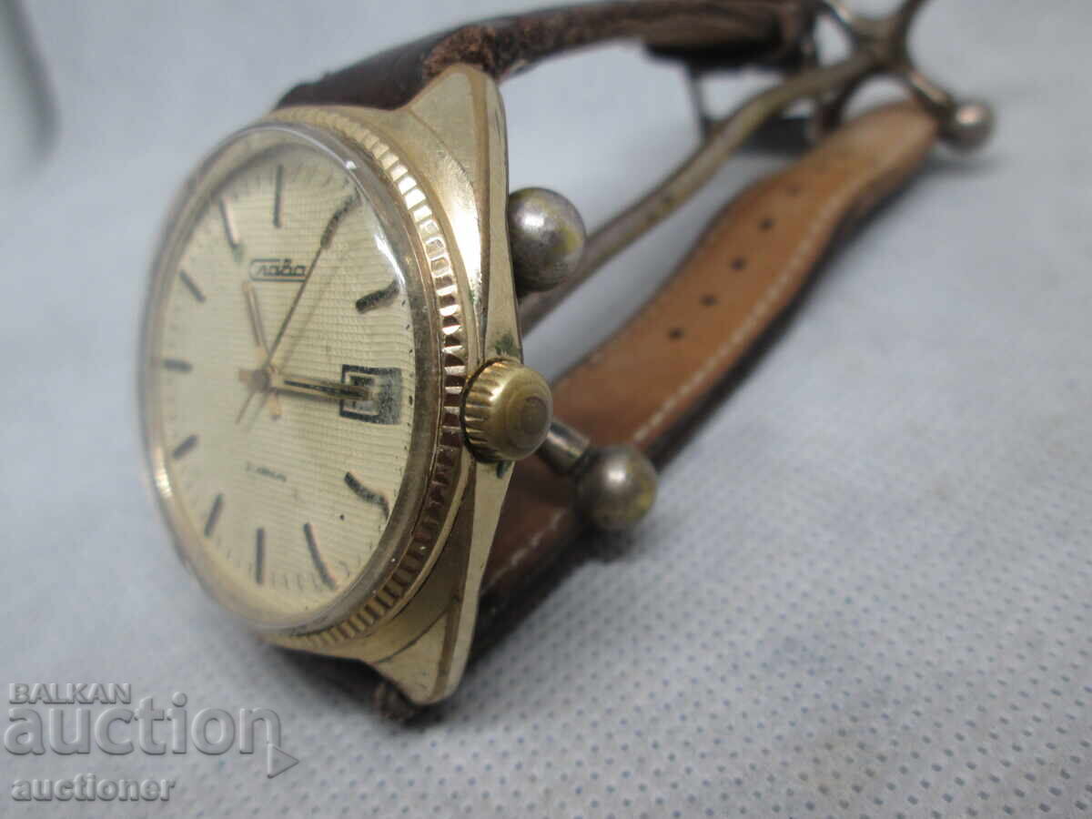 HAND WIND MECHANICAL MEN'S SLAVA - WATCH AU5 with price 35.00 BGN | € 17.90