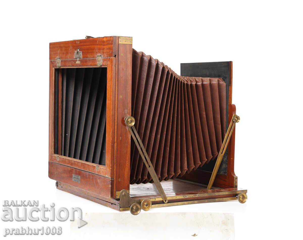 Аукцион Голяма дървена камера фотоапарат Goldman с обектив Hermagis