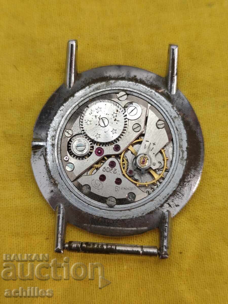 Men's Vostok watch, non-working, for servicing with price 0.01 BGN | € 0.01 Men's Vostok watch, non-working, for servicing with price 0.01 BGN | € 0.01