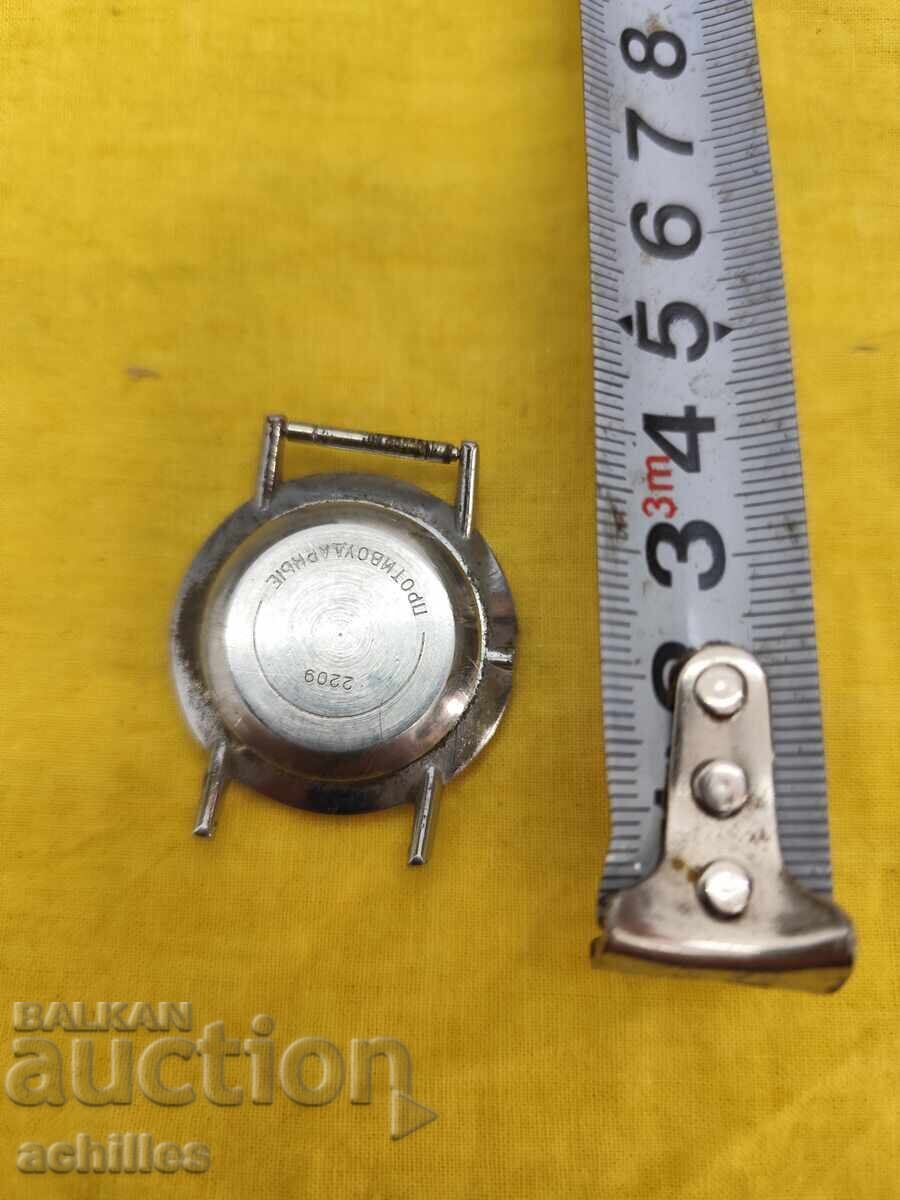 Auction Men's Vostok watch, non-working, for servicing Auction Men's Vostok watch, non-working, for servicing