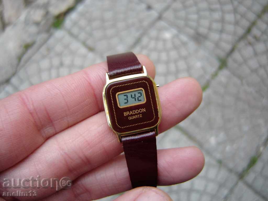 CEAS ELECTRONIC RETRO PENTRU DOAMNE BRADDON cu preț € 12.00 | 23.47 BGN