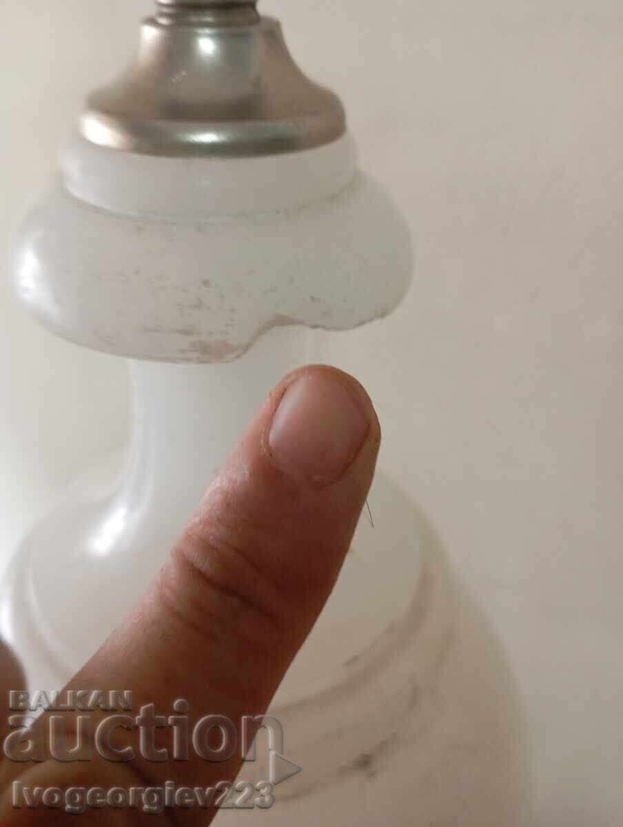 Vintage επιτραπέζιο φωτιστικό με τιμή 120.00 BGN | € 61.36