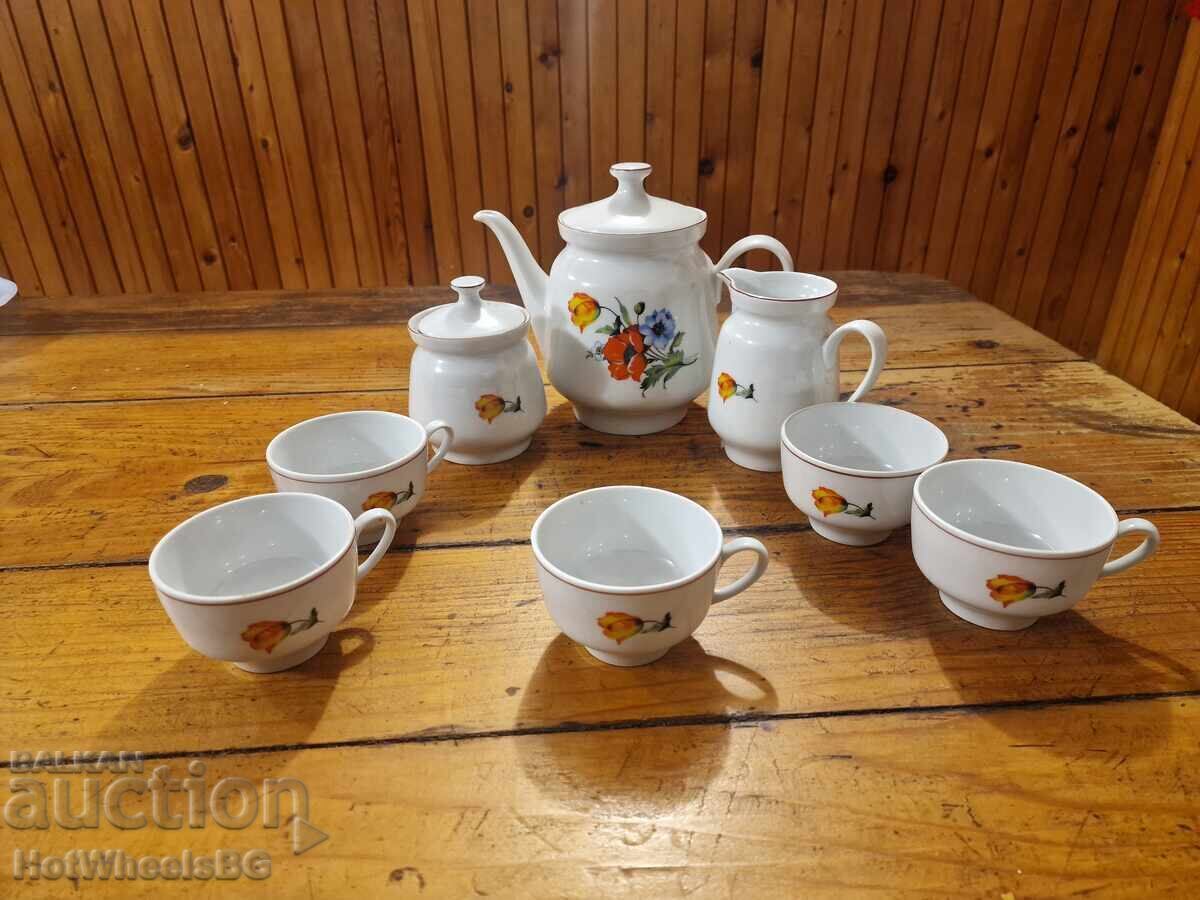 Παλιό Βουλγαρικό σερβίτσιο πορσελάνης Παλιό Βουλγαρικό σερβίτσιο πορσελάνης