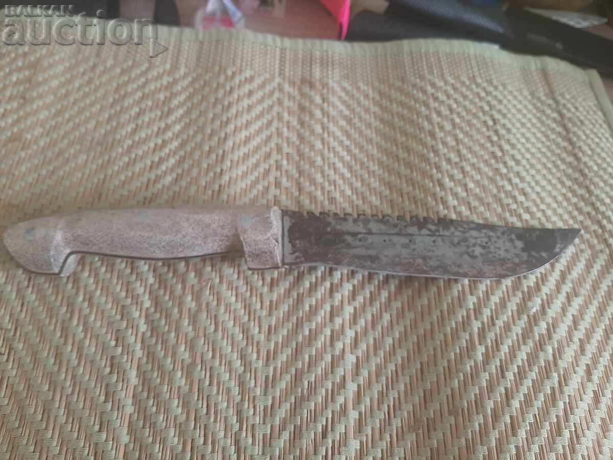 Παράδοση Ένα παλιό μαχαίρι