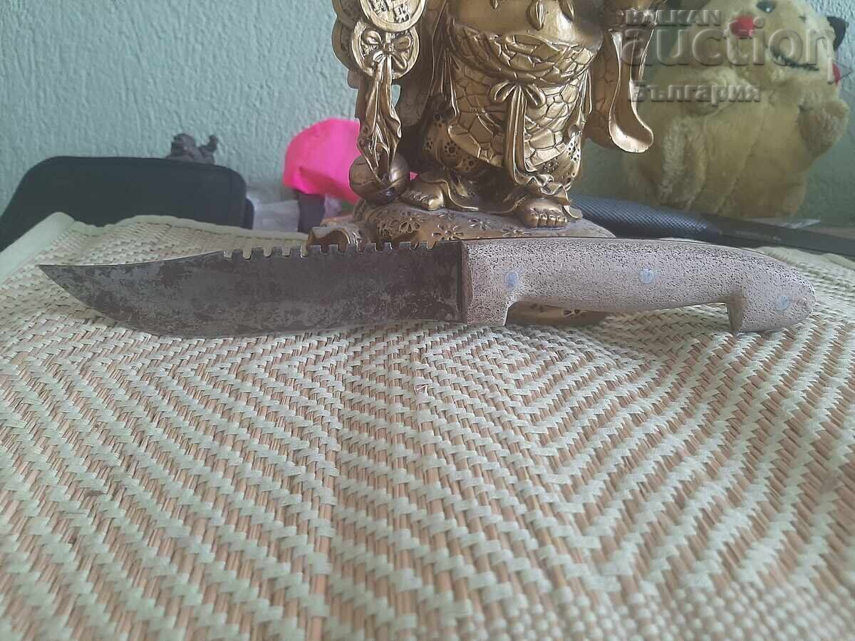 Ένα παλιό μαχαίρι