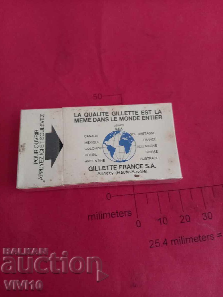 Gillette Razor Blades 5 pcs, unopened with price 10.00 BGN | € 5.11