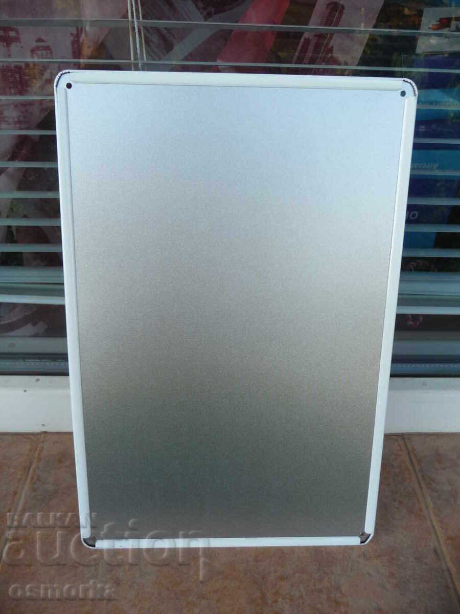 Licitație Placă metalică inscripționată Ce se întâmplă aici, rămâne aici Licitație Placă metalică inscripționată Ce se întâmplă aici, rămâne aici