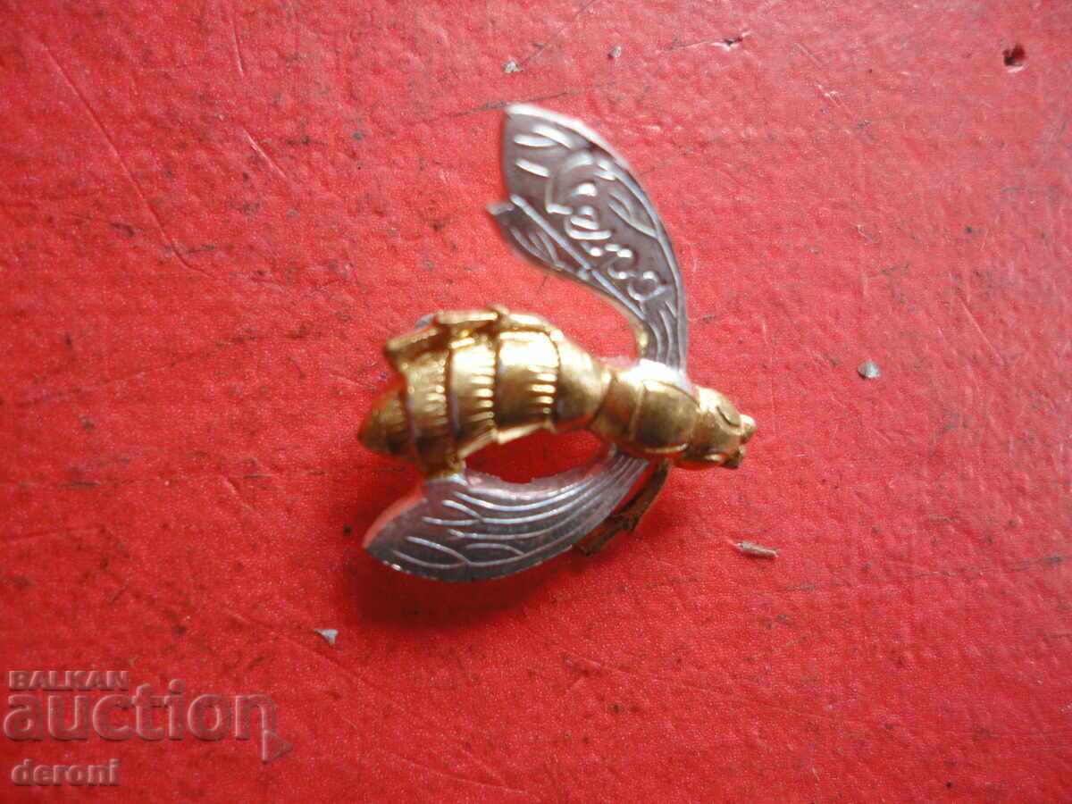 Car sign badge for motorcycle scooter Vespa with price 10.00 BGN | € 5.11