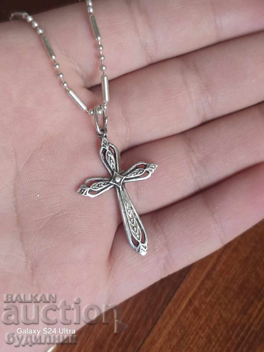 Παράδοση Ασημένια αλυσίδα με μενταγιόν. Ασήμι 925. 47εκ. Πωλούνται πάνω από 100