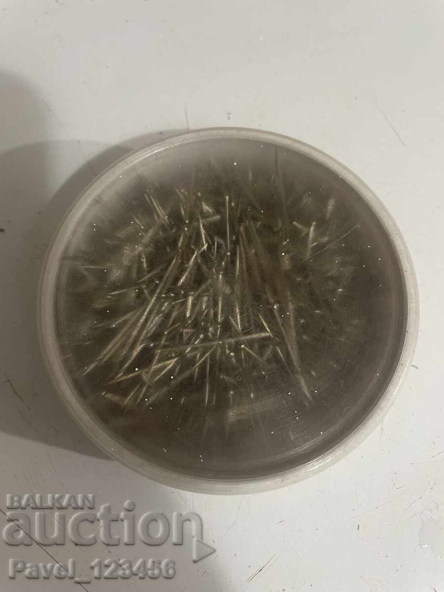 Παλιά καρφίτσα με τιμή € 5.00 | 9.78 BGN