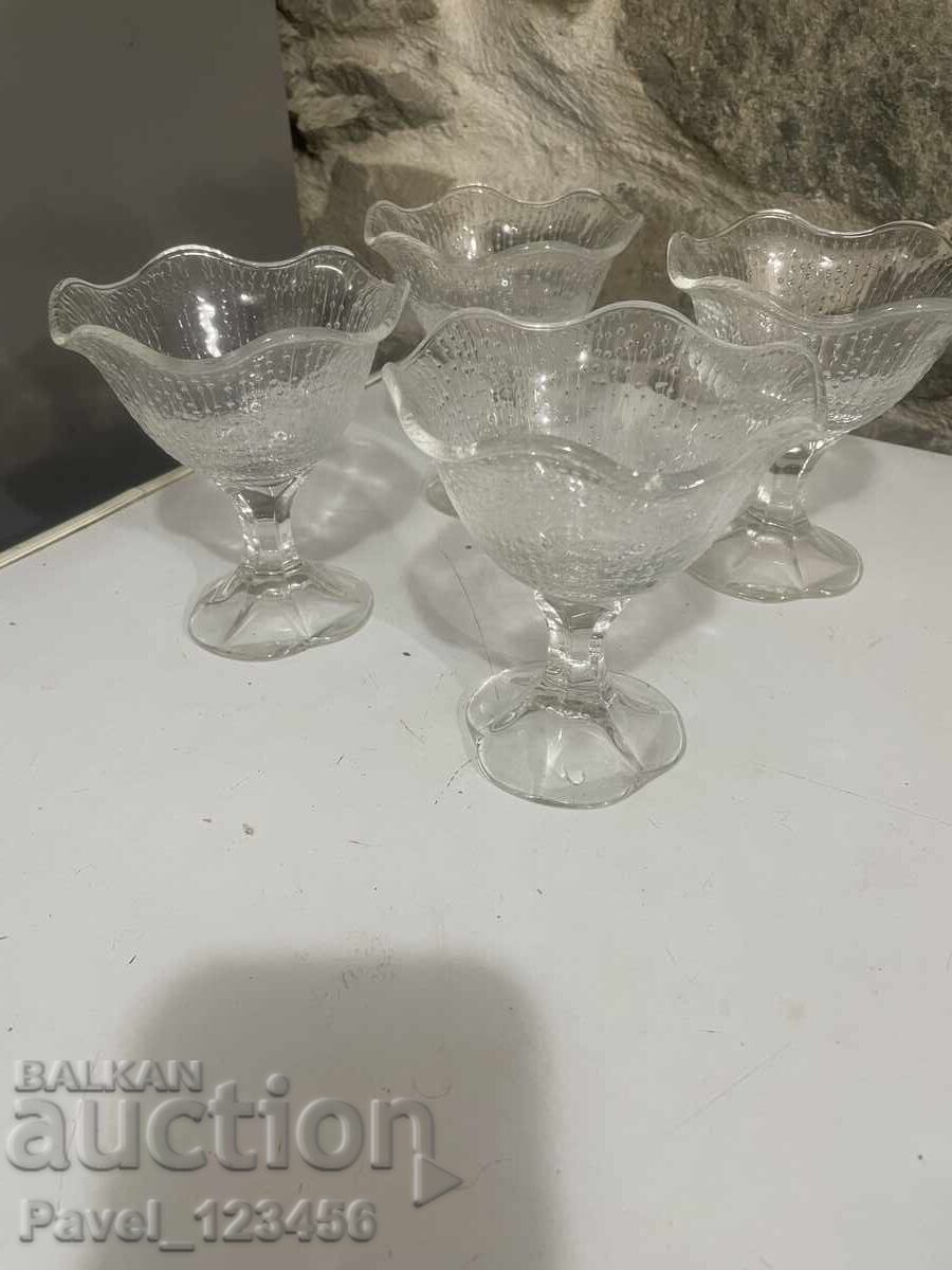 Old sundae glasses, 4 pieces