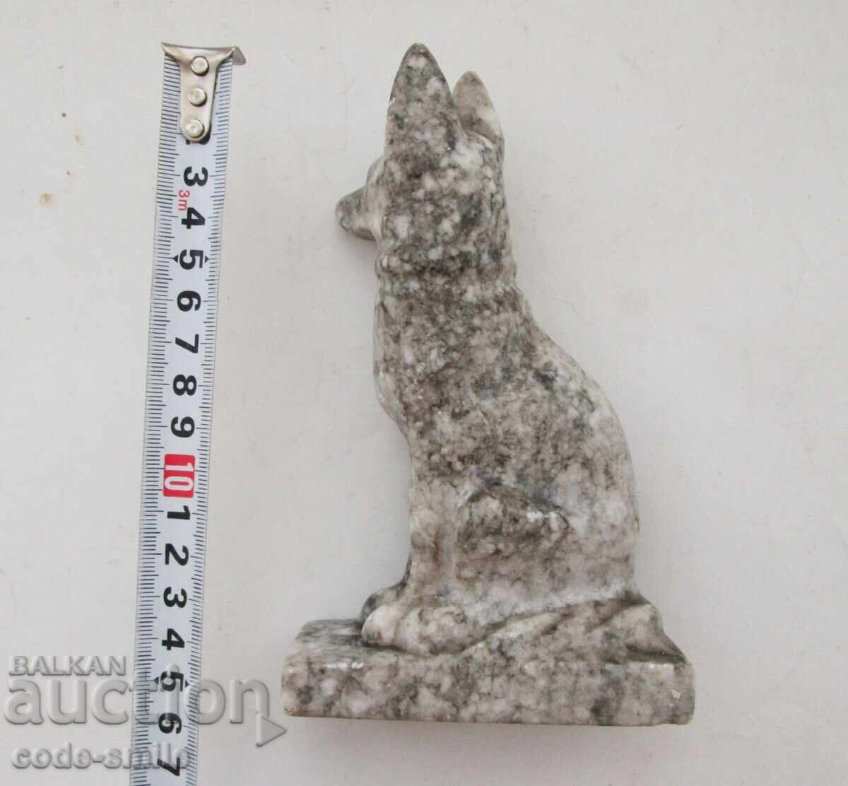 Licitație Statuetă veche din marmură, figură de câine ciobănesc german Licitație Statuetă veche din marmură, figură de câine ciobănesc german