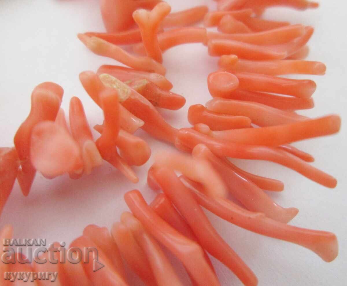 Vintage Women's Necklace Pendant Jewelry Natural Red Coral - 6