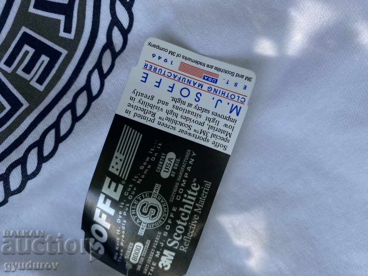 T-shirt with price 20.00 BGN | € 10.23 T-shirt with price 20.00 BGN | € 10.23