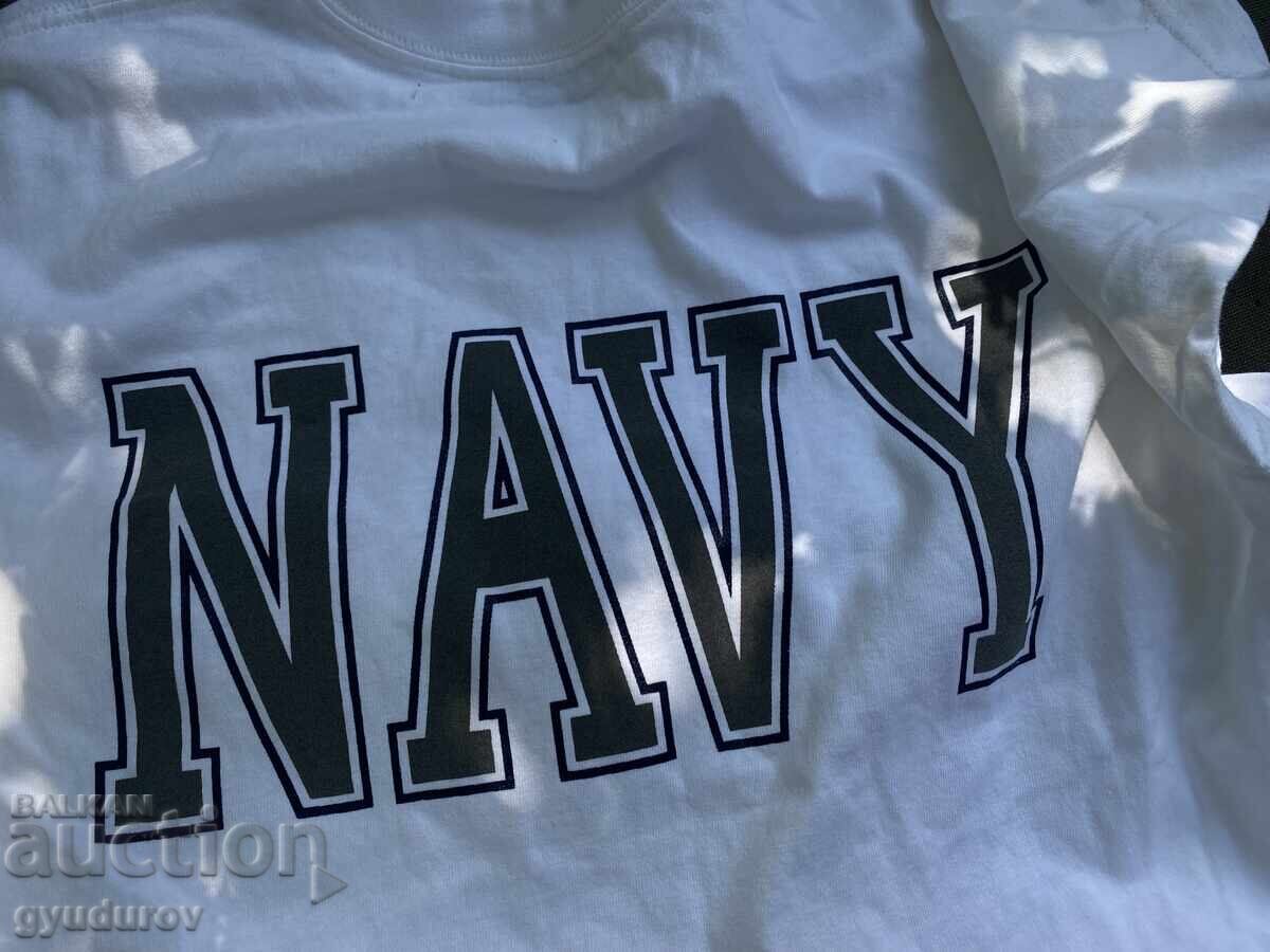 Delivery of T-shirt Delivery of T-shirt