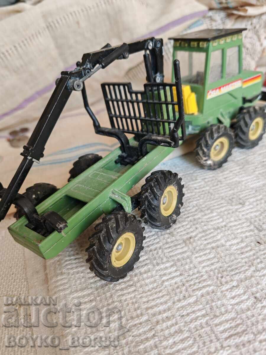 Mașină de jucărie camion germană, fabricată în Germania cu preț 17.00 BGN | € 8.69