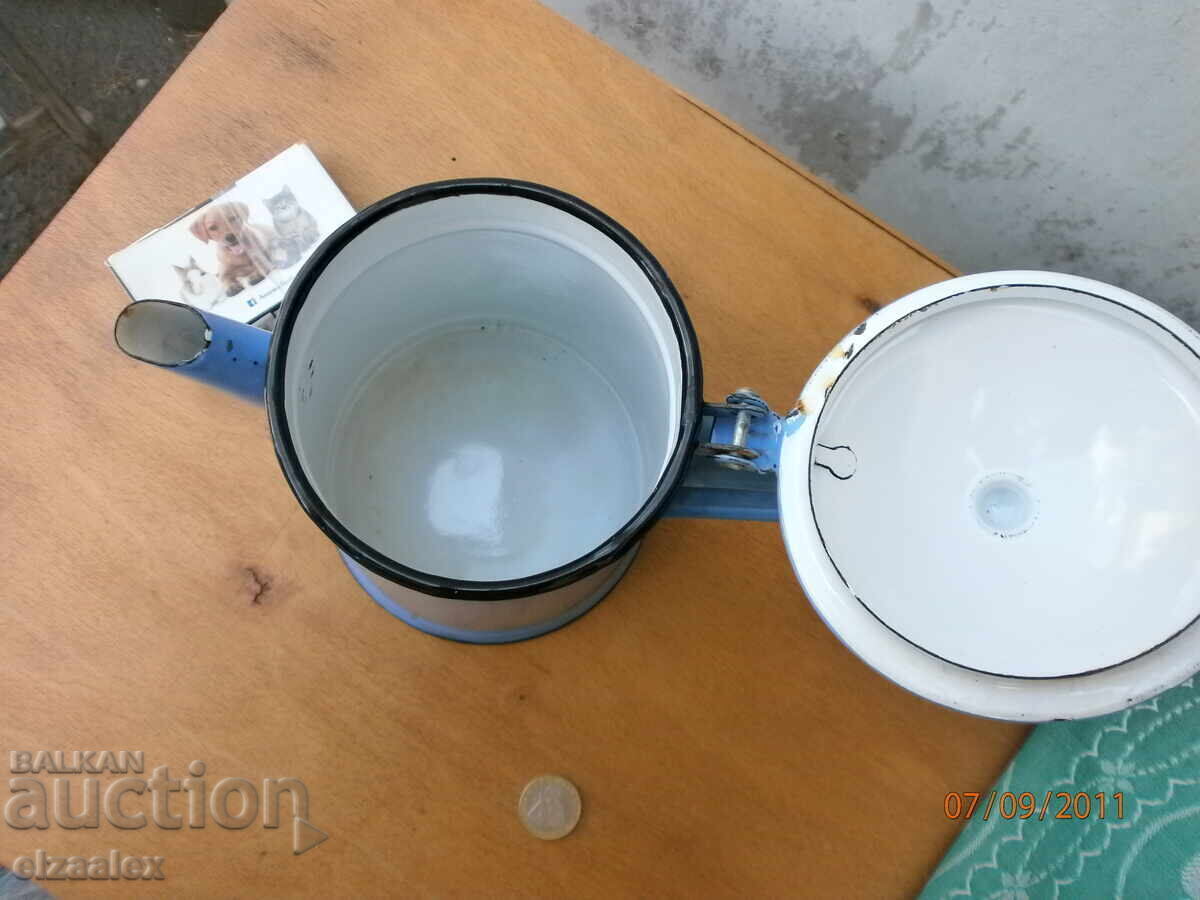 Δημοπρασία Σπάνια μεταλλική κανάτα ΛΔΒ Δημοπρασία Σπάνια μεταλλική κανάτα ΛΔΒ