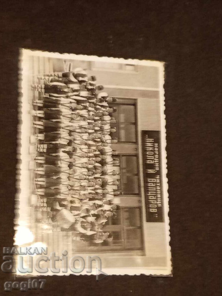 ΓΙΑ ΤΟΝ ΣΥΝΤΡΟΦΟ ΤΟΝΤΟΡ ΖΙΒΚΟΦ ΓΙΑ ΤΗΝ 60Η ΕΠΕΤΕΙΟ ΤΟΥ - 5