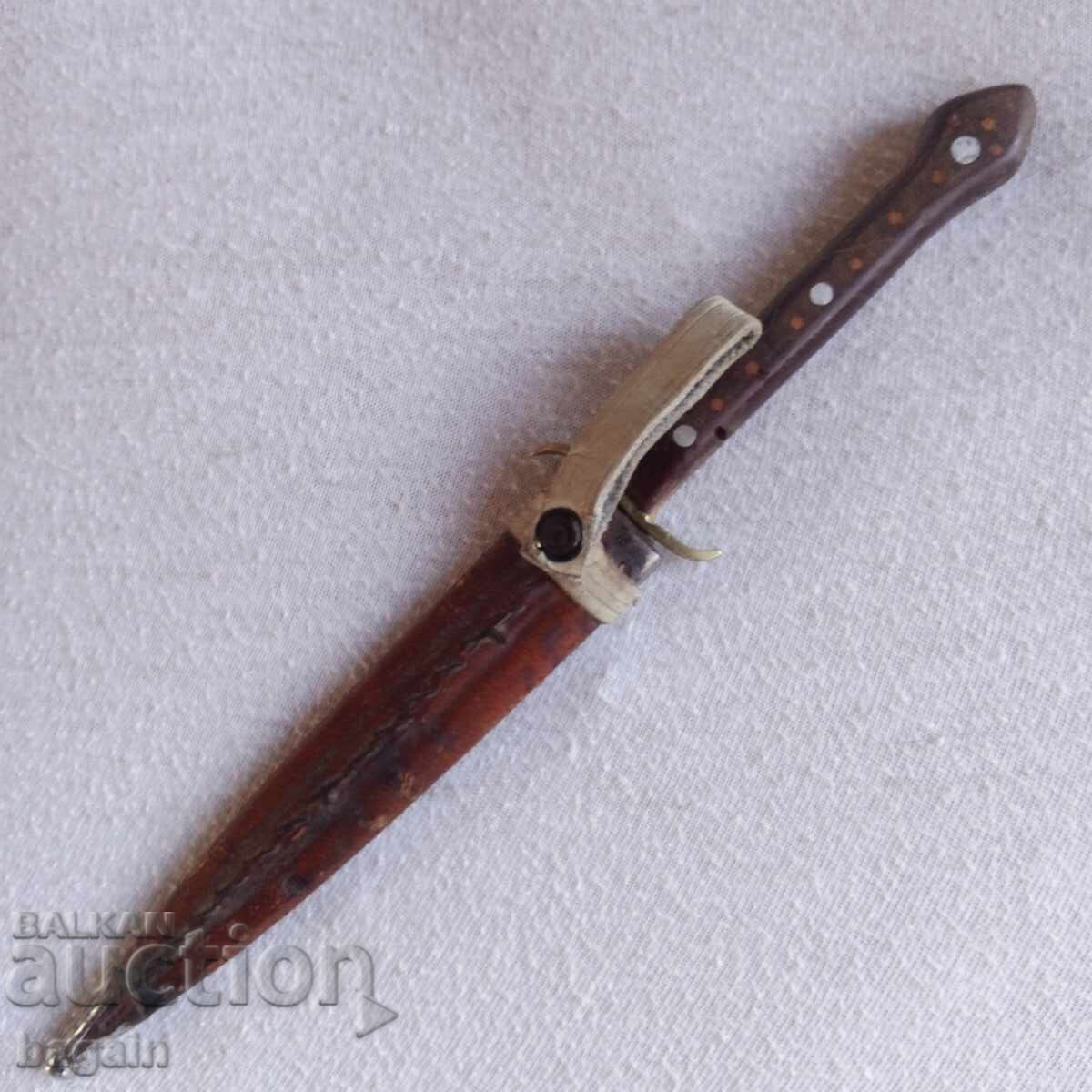 Auction Bulgarian dagger. Auction Bulgarian dagger.