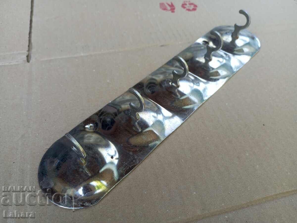 Umeraș metalic cromat - 7 Umeraș metalic cromat - 7