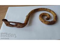 Renaissance hand-forged element