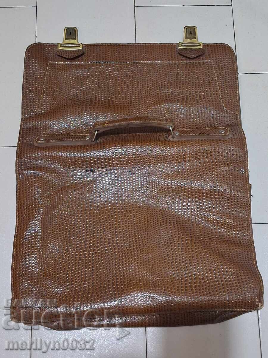 Geantă de ofițer pentru documente secrete, anii '60, BNA cu preț 77.50 BGN | € 39.63