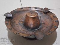 Vechi scrumieră de cupru din cupru țigară trabuc