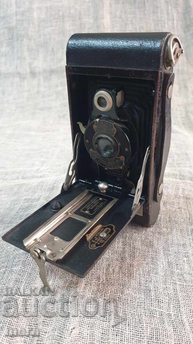 Delivery of Vintage bellows camera KODAK USA