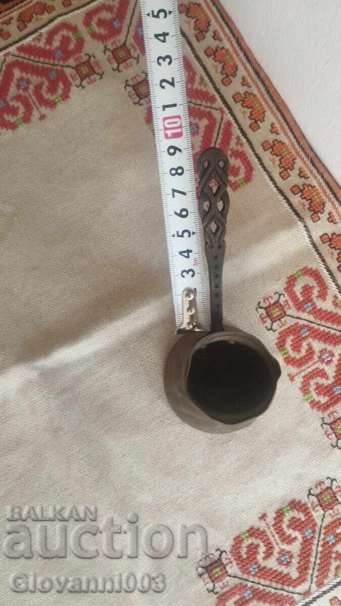 Παλιό χάλκινο βραστήρα με τιμή 18.00 BGN | € 9.20