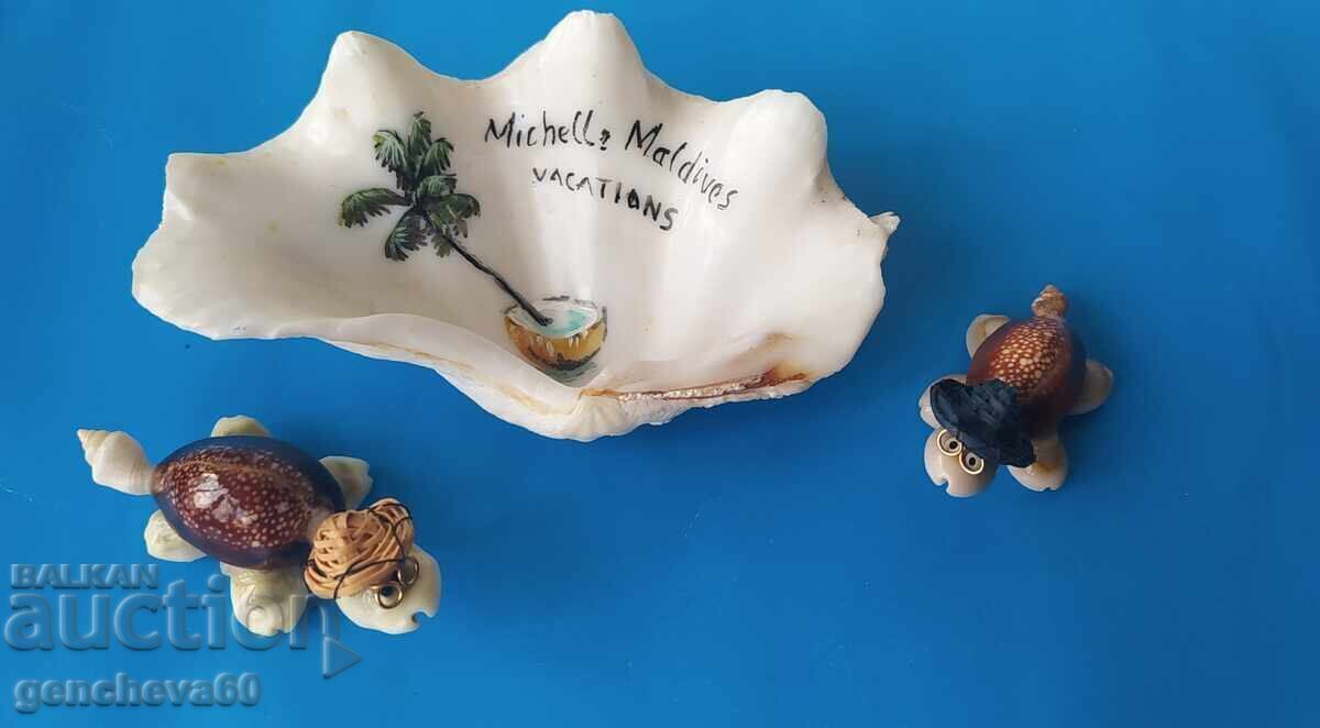 Φιγούρες από κοχύλια και σταχτοδοχείο με τιμή € 12.00 | 23.47 BGN