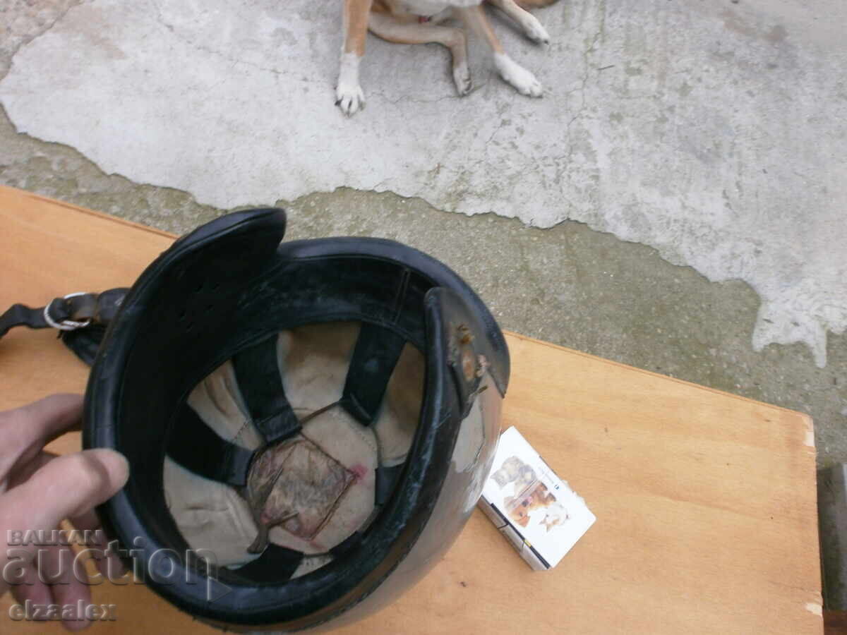 Livrarea Căști de parașutism militare NRB, foarte rare