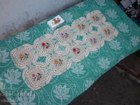 Κάλυμμα κεντημένο εξαιρετικό