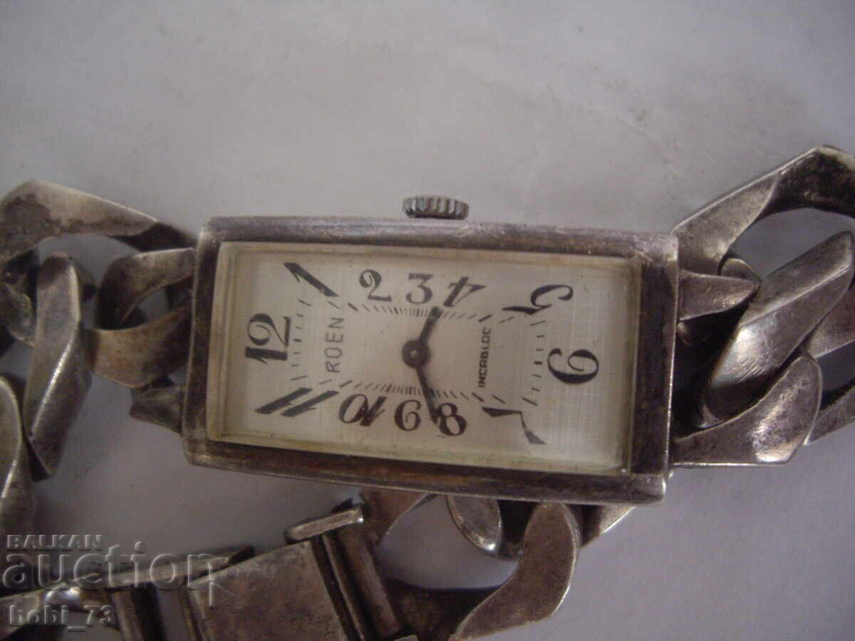 Ασημένιο γυναικείο ρολόι-βραχιόλι αντίκα με τιμή 220.00 BGN | € 112.48 Ασημένιο γυναικείο ρολόι-βραχιόλι αντίκα με τιμή 220.00 BGN | € 112.48