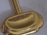 Επιχρυσωμένο κλειδί