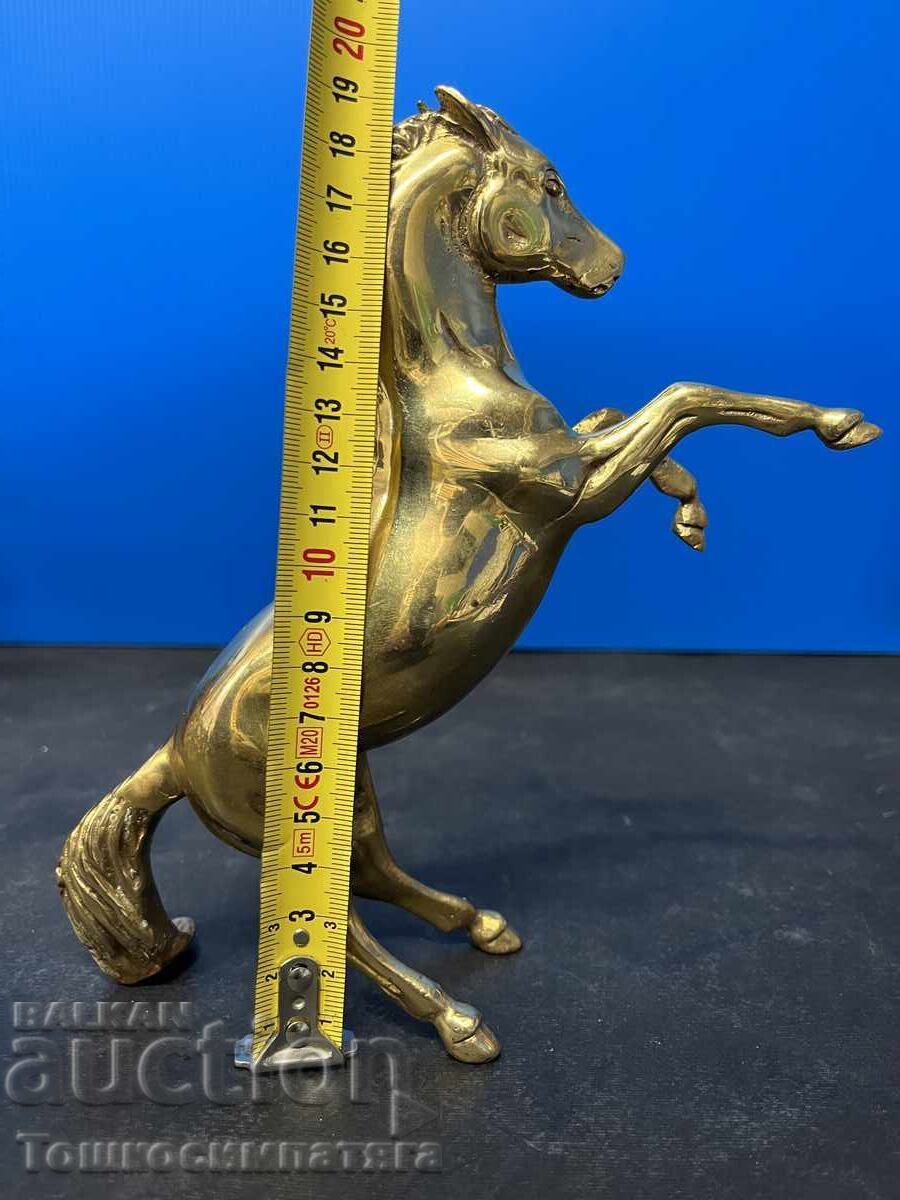 Όμορφο, χάλκινο άλογο με τιμή 80.00 BGN | € 40.90