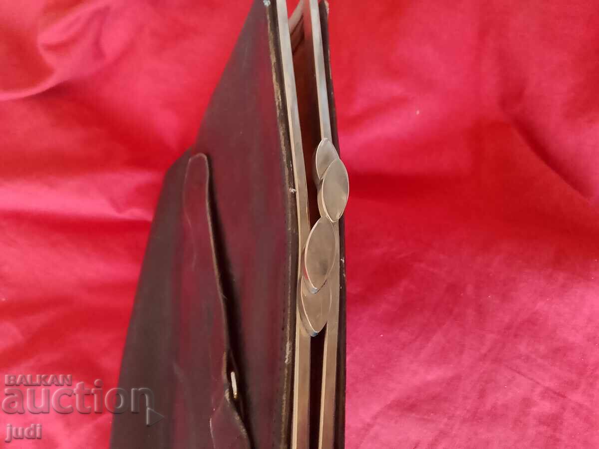 Old natural leather bag with metal hardware - 5 Old natural leather bag with metal hardware - 5