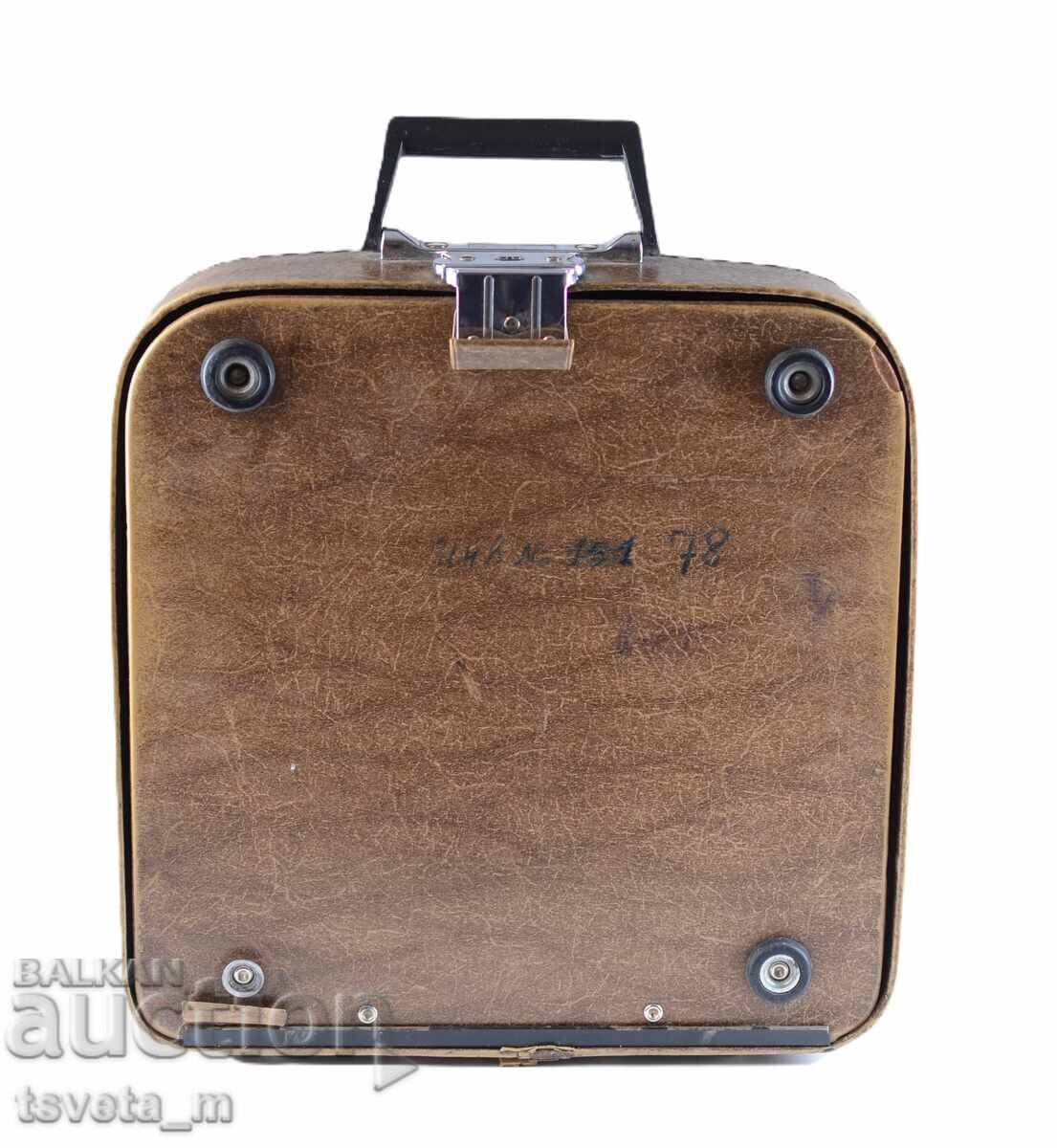 Mașină de scris chirilică soc - funcționează - 7