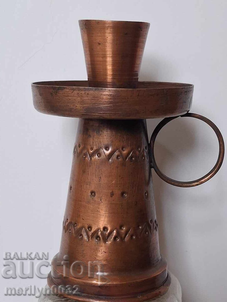 Παλιό σφυρήλατο χάλκινο κηροπήγιο κοινωνικής περιόδου, κερί με τιμή 43.00 BGN | € 21.99