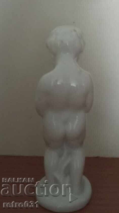 Livrarea Figurină veche de porțelan Băiatul care face pipi. Europa