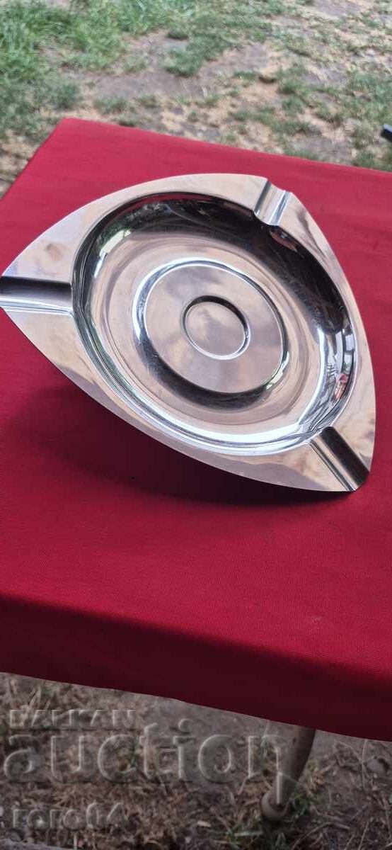 SCRUMIERĂ - INOX - MARE cu preț 17.99 BGN | € 9.20