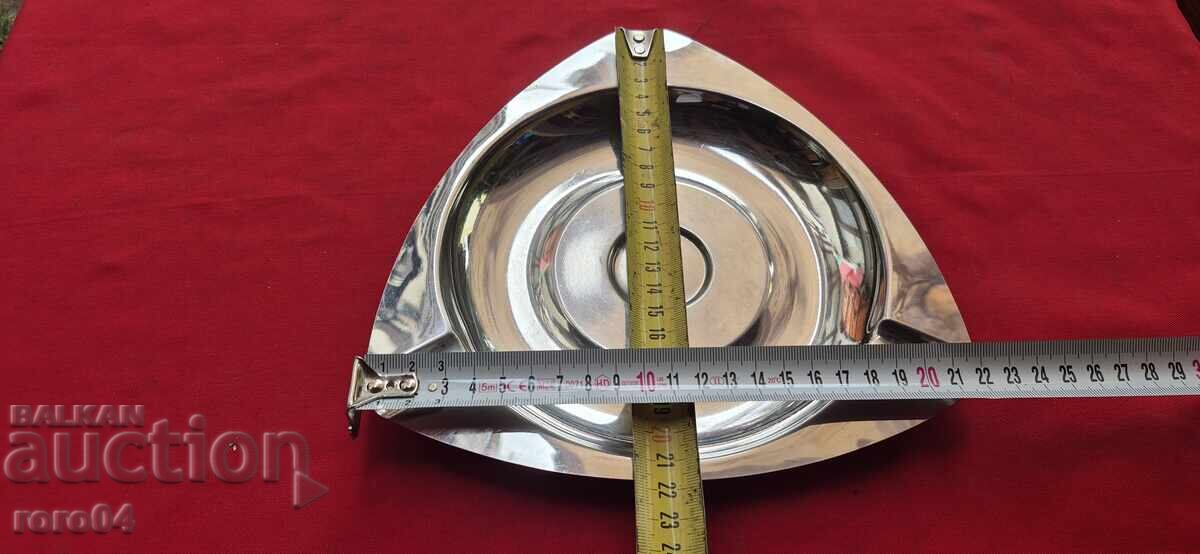 Licitație SCRUMIERĂ - INOX - MARE