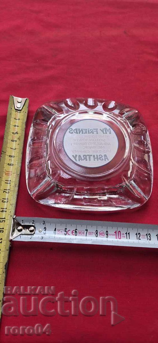 Delivery of ASHTRAY - GLASS/CRYSTAL - CANADA/CANADA