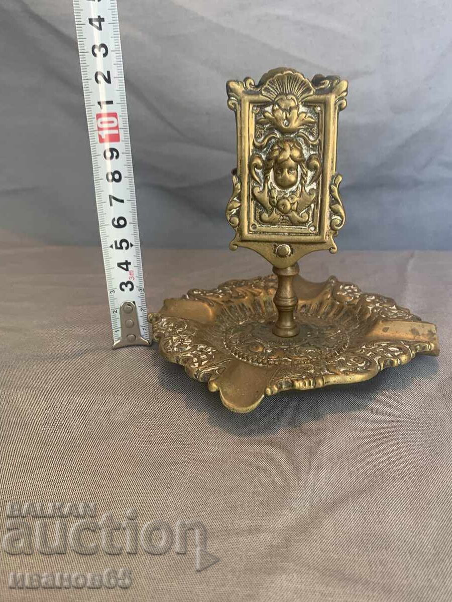 Brass ashtray with matchbox holder with decoration with price 70.00 BGN | € 35.79 Brass ashtray with matchbox holder with decoration with price 70.00 BGN | € 35.79