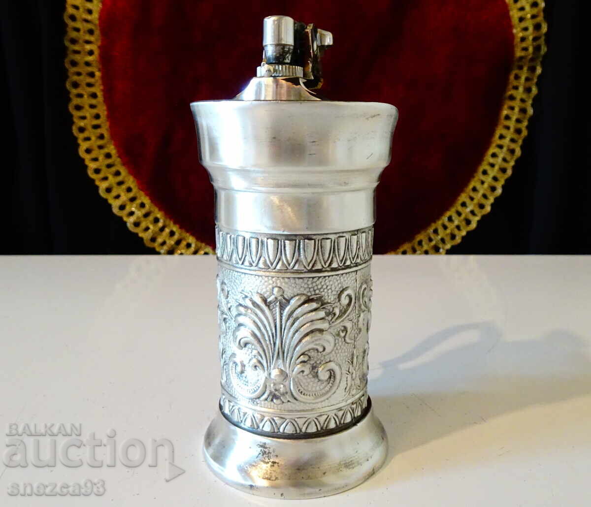 Tabletop gas lighter made of tin, 310 g with price 29.00 BGN | € 14.83