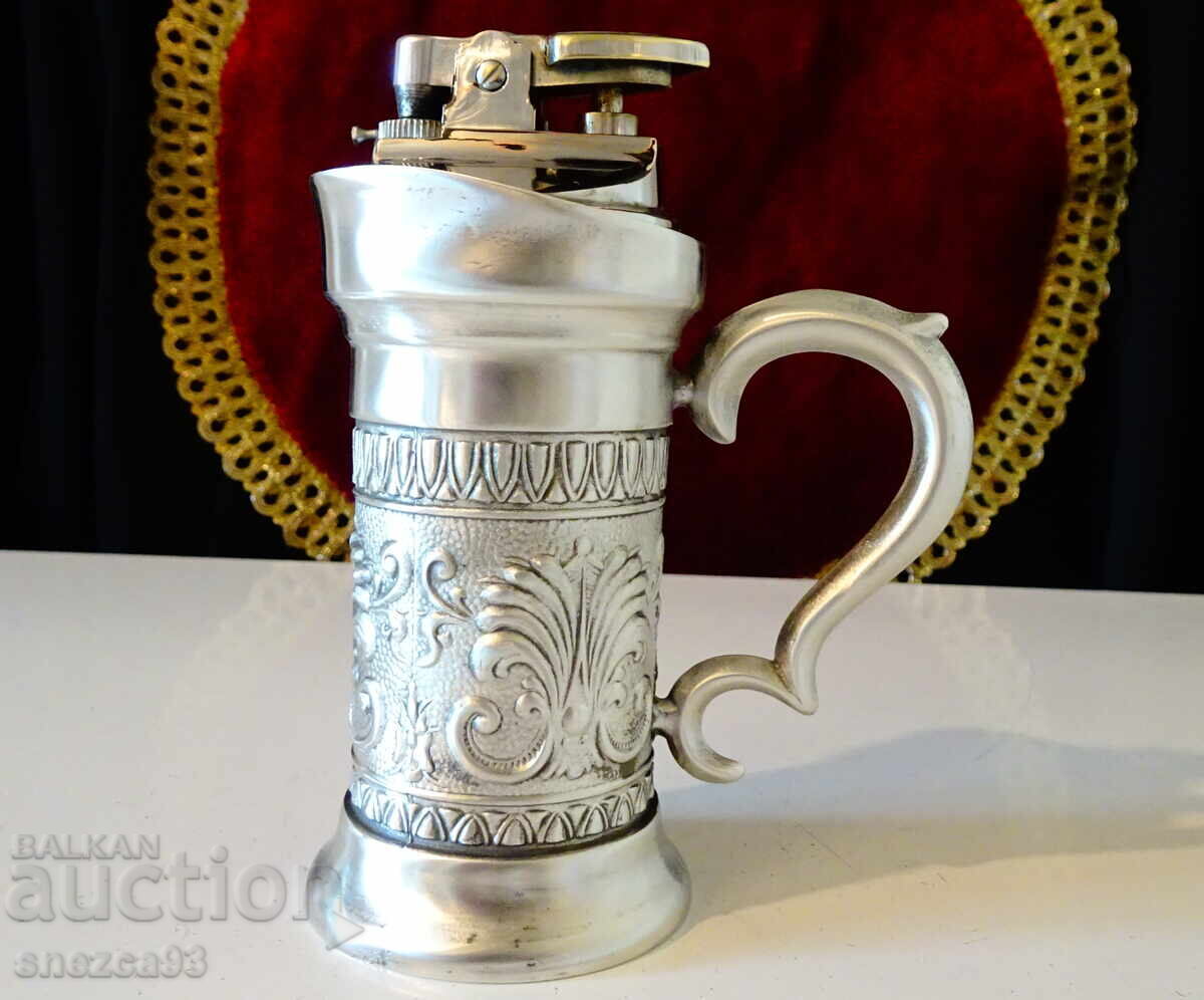 Tabletop gas lighter made of tin, 310 g