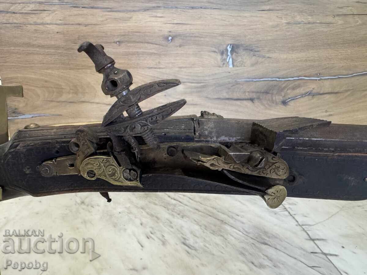 Old flintlock rifle with price 1499.00 BGN | € 766.43