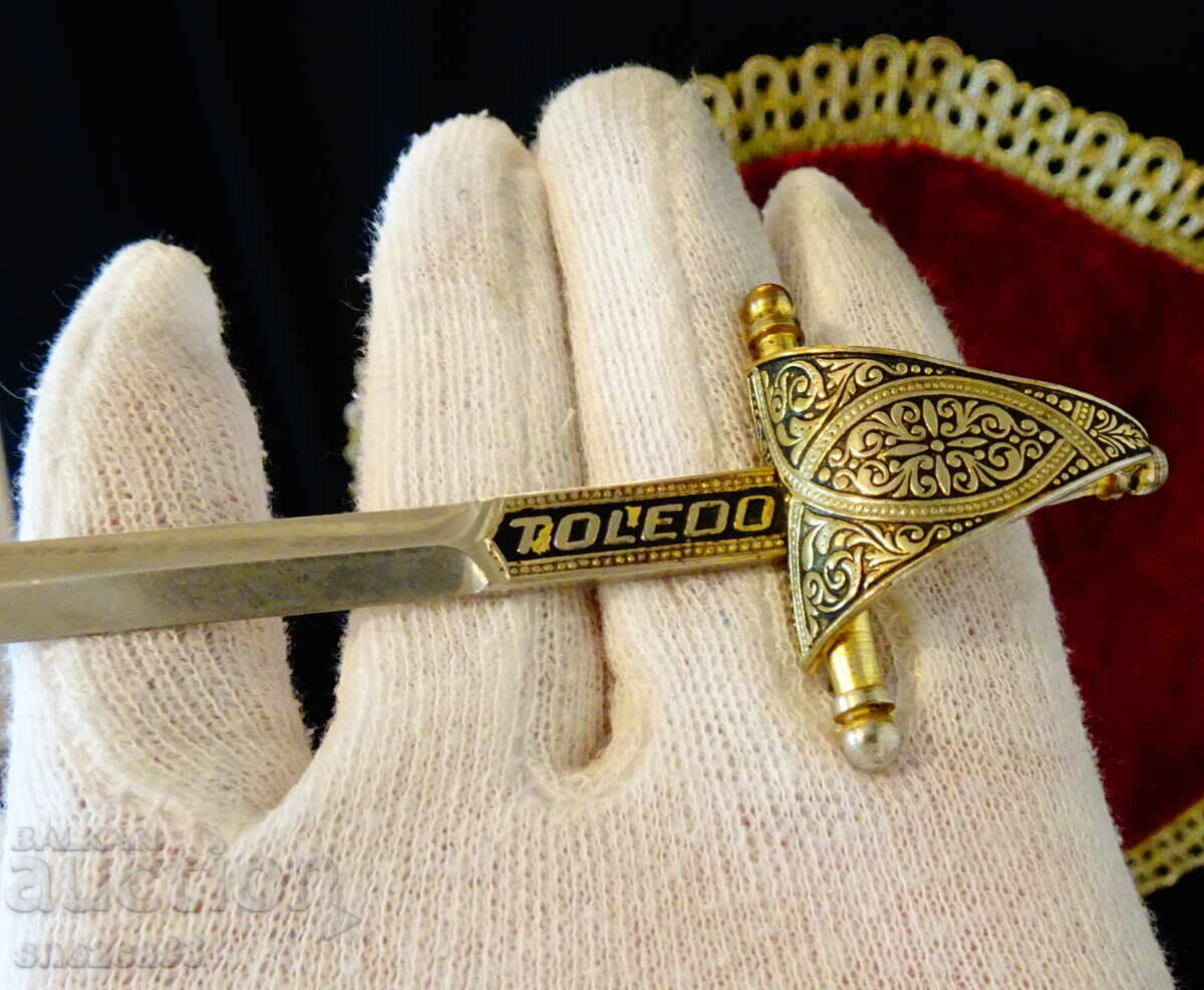 Toledo sabie, pumnal, cuțit de scrisori 17 cm, aur, ornamente cu preț 25.00 BGN | € 12.78