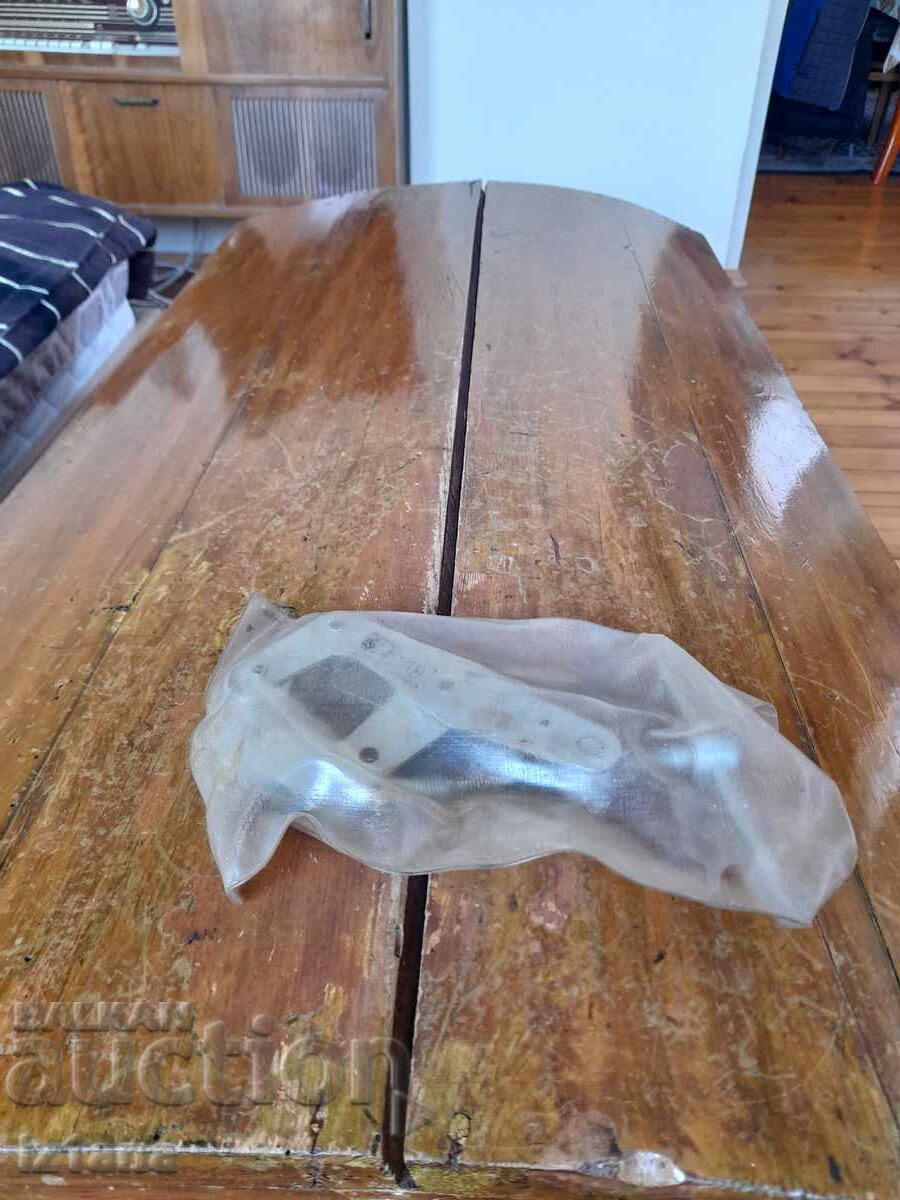 Παλιά γραβάτα Παλιά γραβάτα