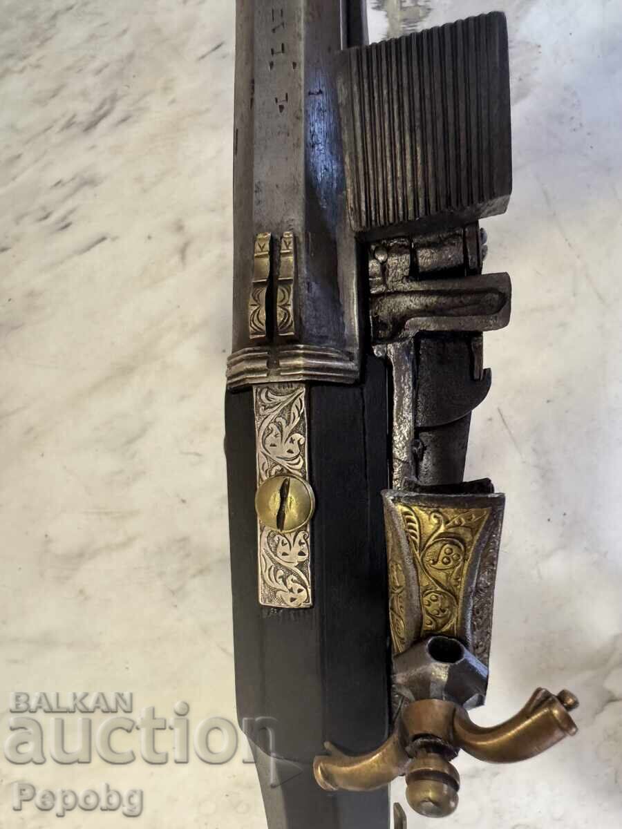 Delivery of Unique flintlock rifle Delivery of Unique flintlock rifle